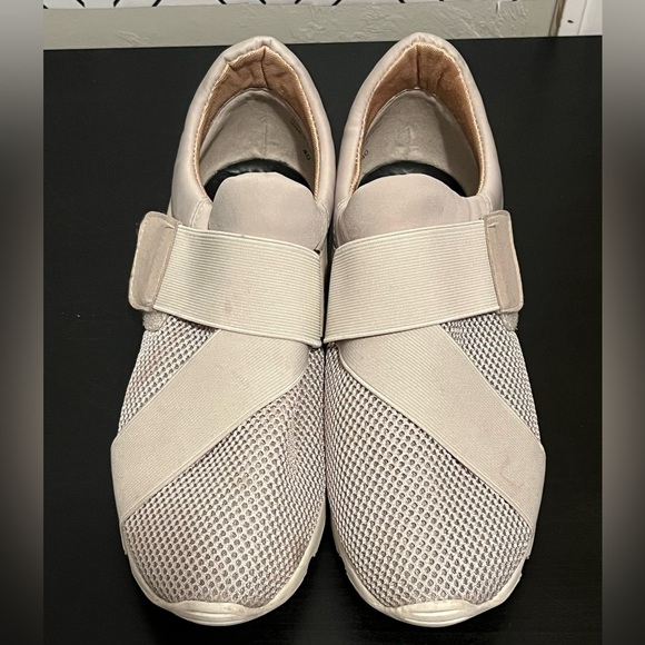 J.Jill Fit Cross Strap Sneaker - Picture 8 of 12